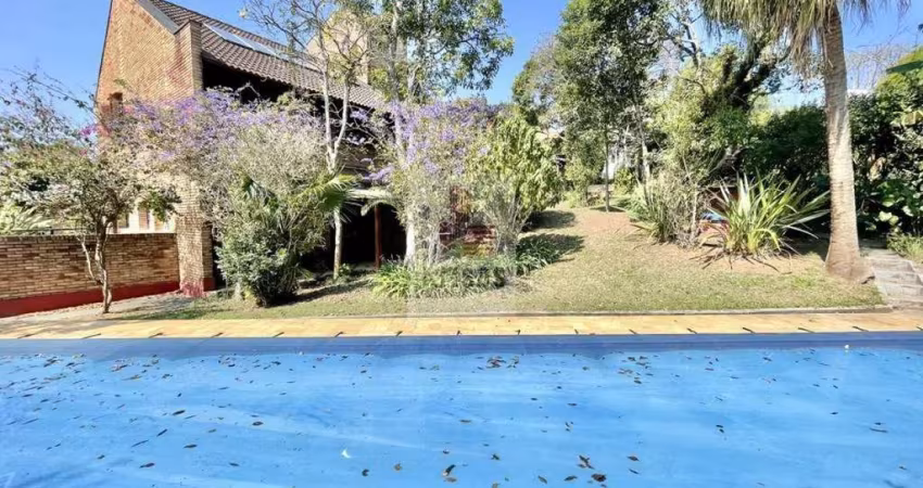 Oportunidade Incrível: Encantadora Casa Estilo Campo com Vista Privilegiada.