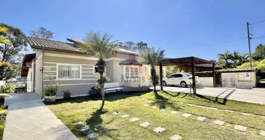 Exclusiva Casa Contemporânea Reformada - Oásis de Conforto e Estilo!