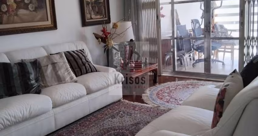 ótimo sobrado com 3 dormitórios,bem localizado.