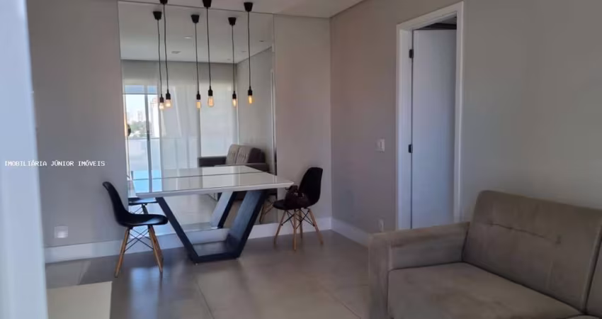 Apartamento para Locação em São Paulo, Brooklin, 1 dormitório, 1 banheiro, 1 vaga