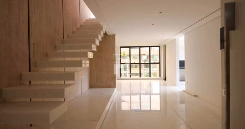 Cobertura com 3 Quartos e 5 banheiros à Venda, 214 m² por R$ 4.000.000