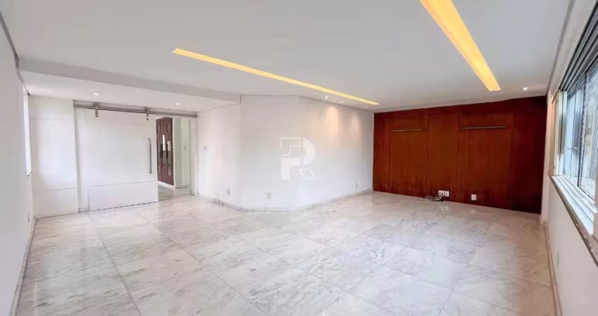 Apartamento à venda – 198m² – 4 quartos – 1 suíte – 2 vagas – Vila Paris.