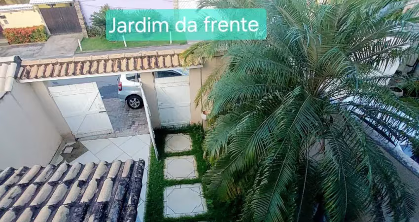Casa com três suítes de condomínio em campo grande rj.