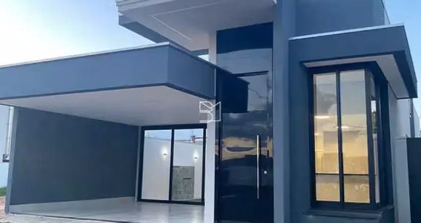 Casa terrea, 3 suites, piscina, lavabo, lavanderia 2 garagens, moveis planejados