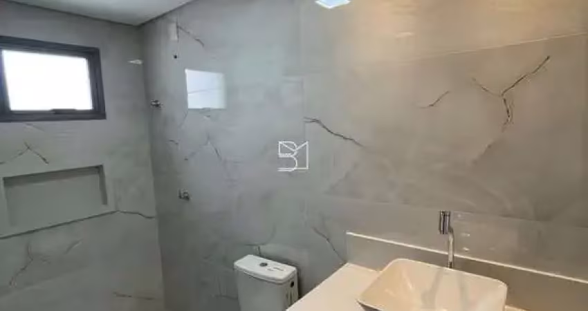 Casa no primor das torres, 3 suites 1 closet master, lavanderia, lavabo, piscina