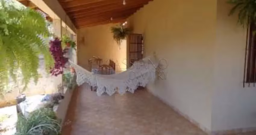 Casa / Padrão para venda no Bosque dos Eucaliptos