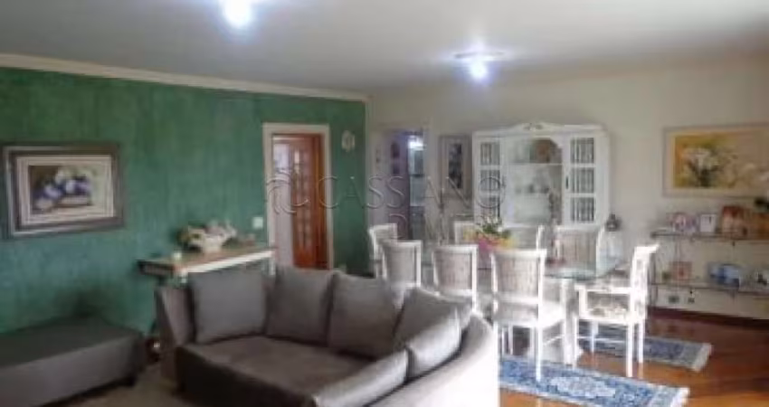 Apartamento à venda de 142m² | 03 dormitórios, sendo 01 suíte e 02 vagas de garagem | Edifício Cabo São José - Centro | São José dos Campos |