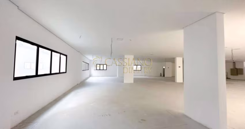 Loja comercial para locação de 560m² | 06 banheiros e 30 vagas de garagem | Jardim Apolo I - São José dos Campos |