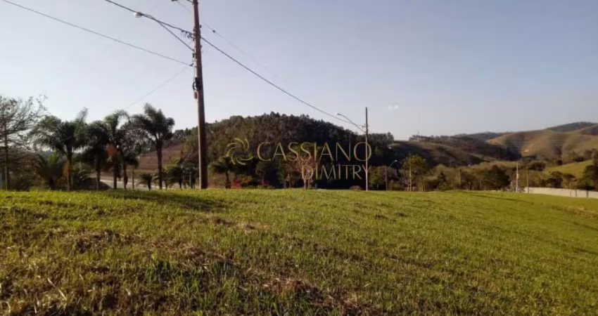 Terreno à venda de 1.000m² | Condomínio Village Parahybuna - Paraibuna |