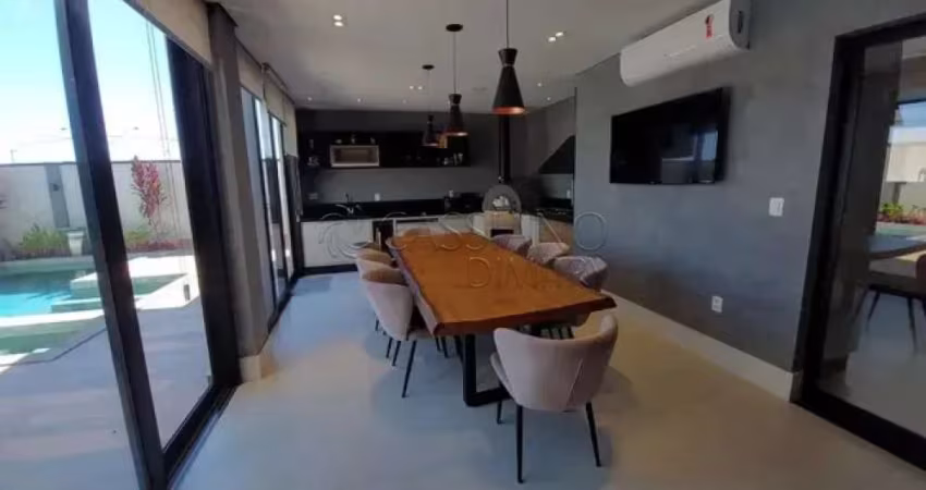 Casa à venda de 282m² | 03 dormitórios, sendo 02 suítes e 04 vagas de garagem | Condomínio Terras do Vale - Caçapava |