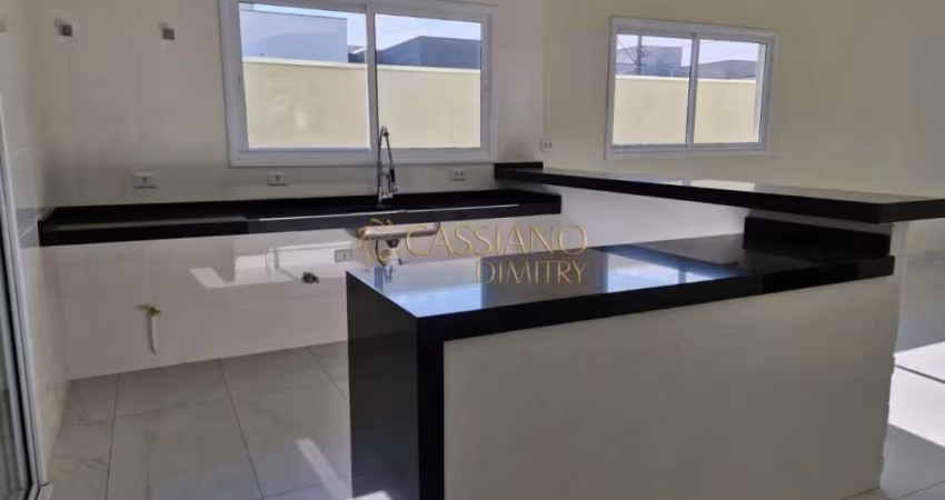 Casa em condomínio fechado à Venda de 220m² | 03 dormitórios sendo 01 suíte e 02 vagas de garagem | Condomínio Reserva Aruanã - Loteamento Floresta