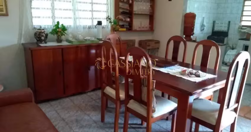 Sítio à venda de 300m² | 04 dormitórios, sendo suítes e 04 vagas de garagem | bairro do sertãozinho | são josé dos campos |