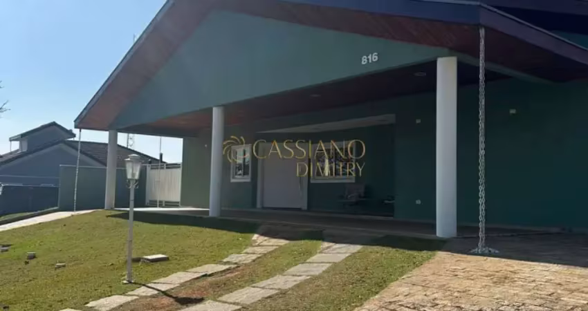 Casa térrea para locação de 424m² | 04 dormitórios, sendo 02 suítes e 04 vagas de garagem | condomínio mirante do vale | jacareí |