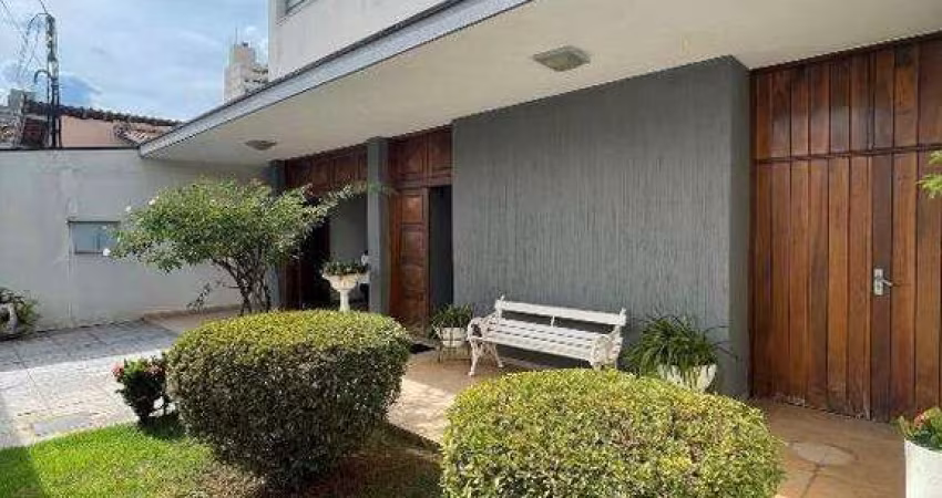 Casa à venda, 2 vagas, Centro - Araras/SP