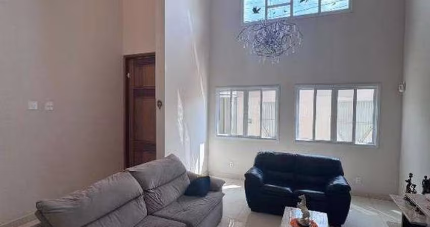 Casa à venda, 3 quartos, 1 suíte, 4 vagas, Jardim Belvedere - Araras/SP