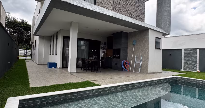 Casa Linda e Moderna, oportunidade !