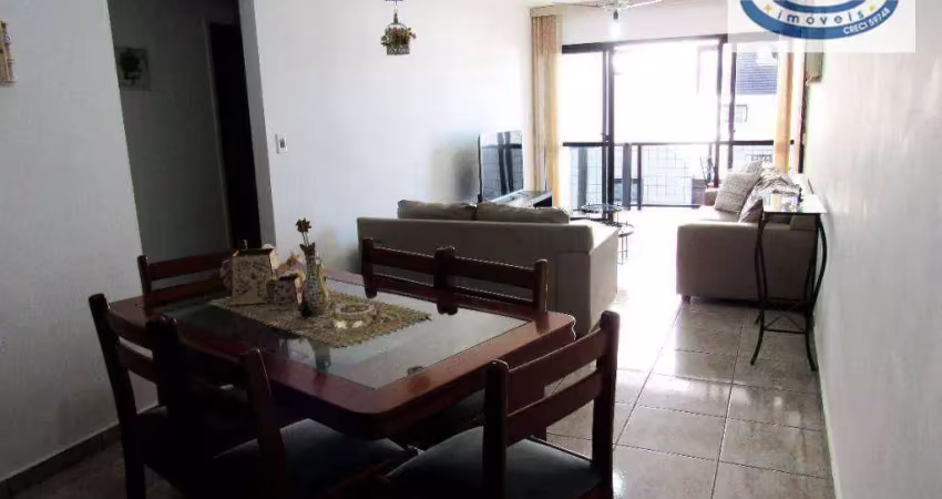 Apartamento na região dos hotéis á 02 quadras da praia.