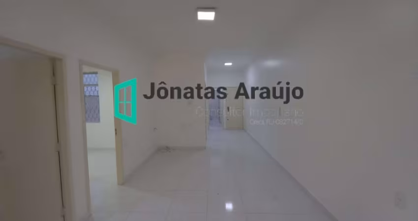 Apartamento térreo, reformado, 3 quartos, perto do metrô!