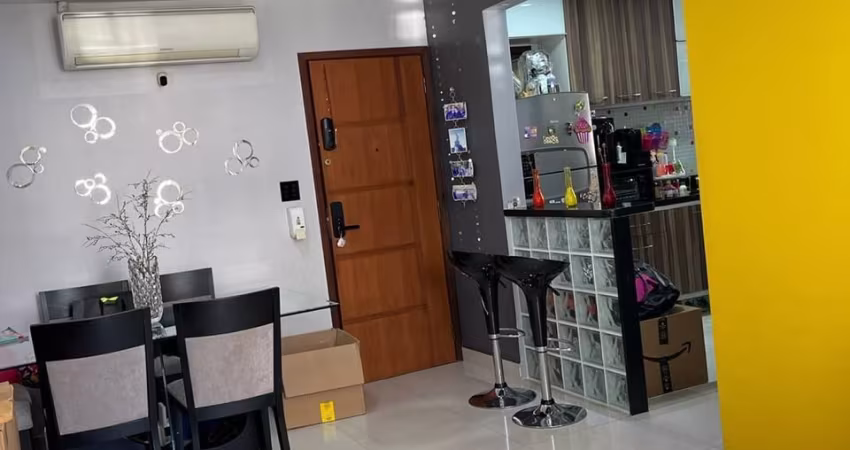 Apartamento á venda 3 quartos , suíte e vaga  pronto para morar em Icaraí perto de tudo !!