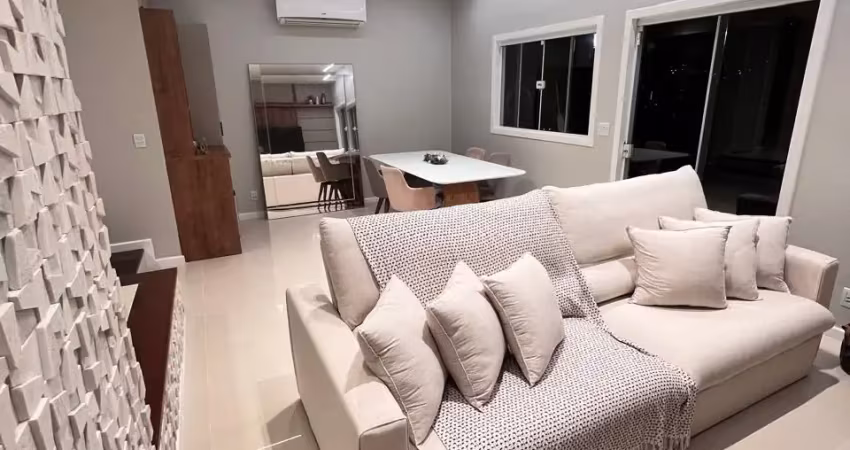 Deslumbrante casa 3 quartos  sendo 1 suite , com piscina , total conforto em condomínio no sapê