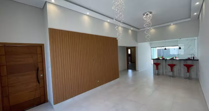 CASA TÉRREA  COM 3 QUARTOS, PISCINA E 3 VAGAS.BRAGANÇA PAULISTA - SP.