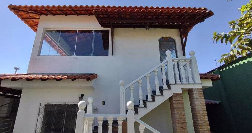 Casa com 3 quartos à venda na Rua Jequiá, Concórdia, Belo Horizonte