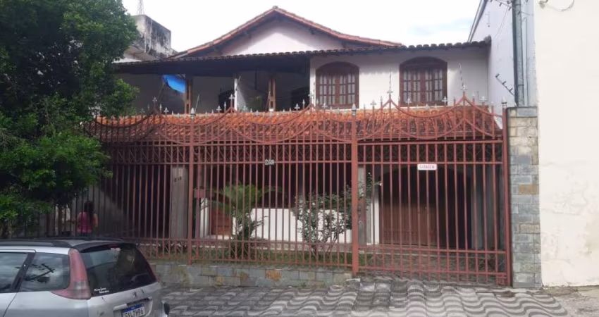 Casa com 4 quartos à venda na Rua Glaura, Santa Cruz, Belo Horizonte