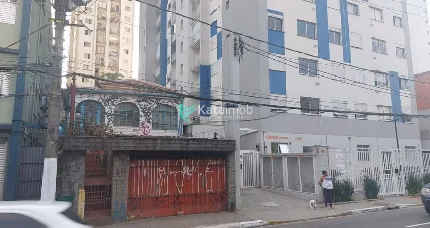 Casa para locação com 3 dormitórios, 100m2 área construída Vila Guarani (Z Sul), a 200m do metro Co