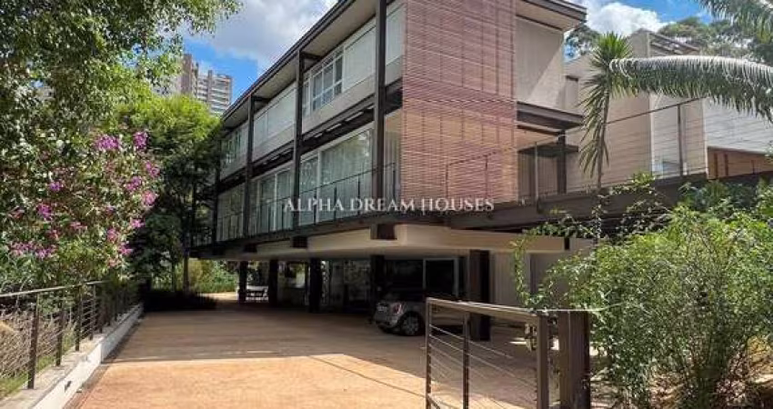 Casa de Alto Padrão à Venda - Alphaville