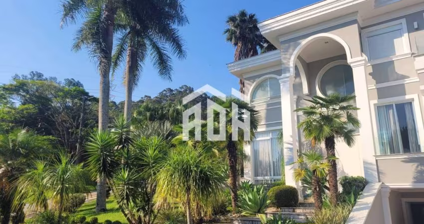 Casa Impecável à Venda - Alphaville Residencial