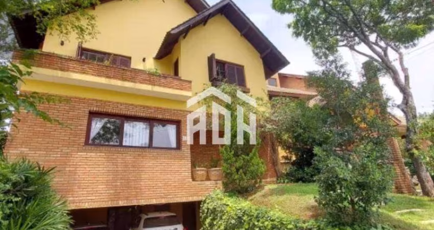 Elegância e Conforto no Alpha 9 Casa com 4 Suítes, Piscina e Espaço Gourmet