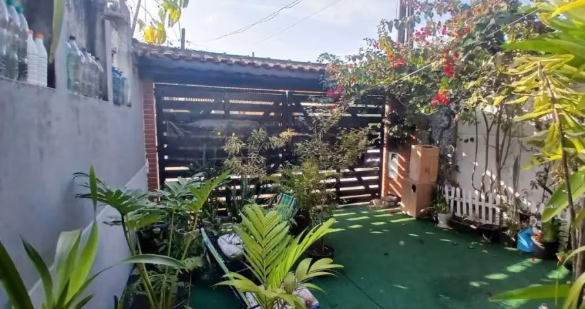 Casa a venda no belas artes itanhaem ótima localização  400 metros do mar