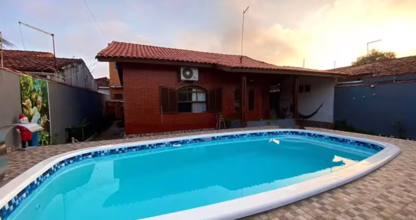 Casa com 3 quartos à venda no Jardim Regina, Itanhaém 