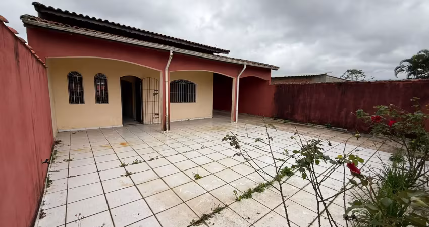 C asa a venda lote inteiro em itanhaém bairro tupy 2 dormitorios