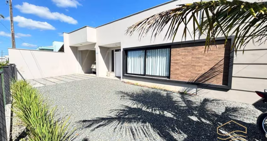 Casa Alto padrão a 100m do Mar- Balneário Barra do Sul - Salinas