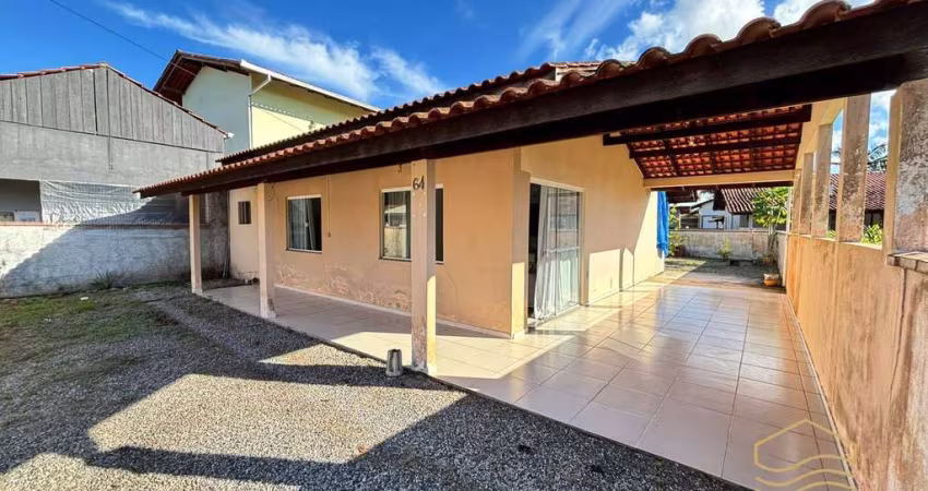 Casa Charmosa a Poucos Passos da Lagoa, Balneário Barra do Sul, Costeira