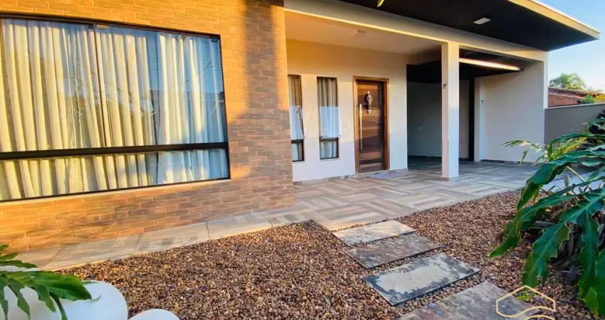 Casa ampla e moderna a 120m da lagoa- balneário barra do sul- costeira