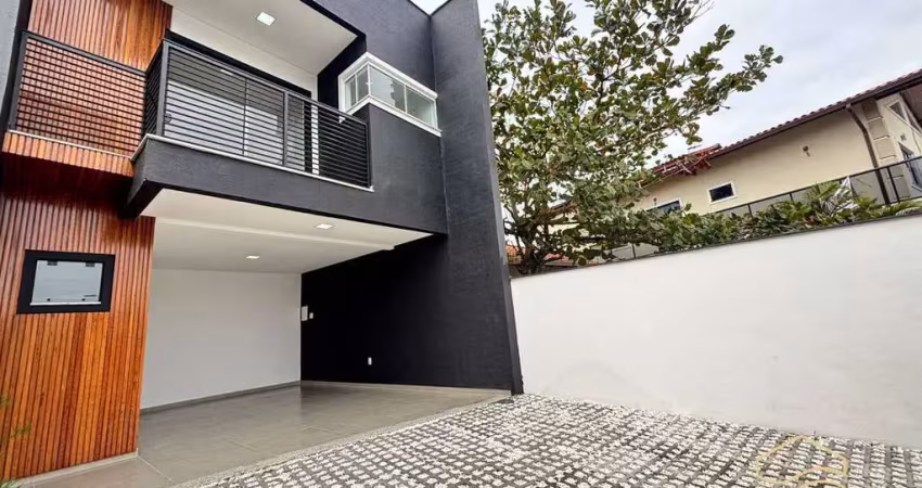 Sobrado 3 quartos com suíte balneário barra do sul - centro