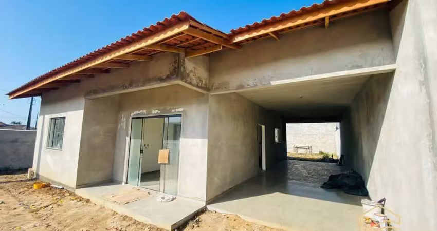 Casa nova de laje com terreno amplo - balneário barra do sul-centro