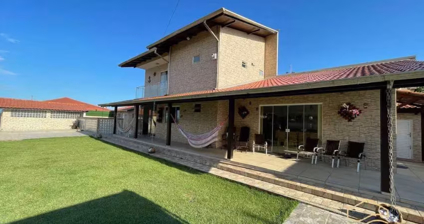 Casa com vista mar e suíte master a venda em barra do sul - salinas.