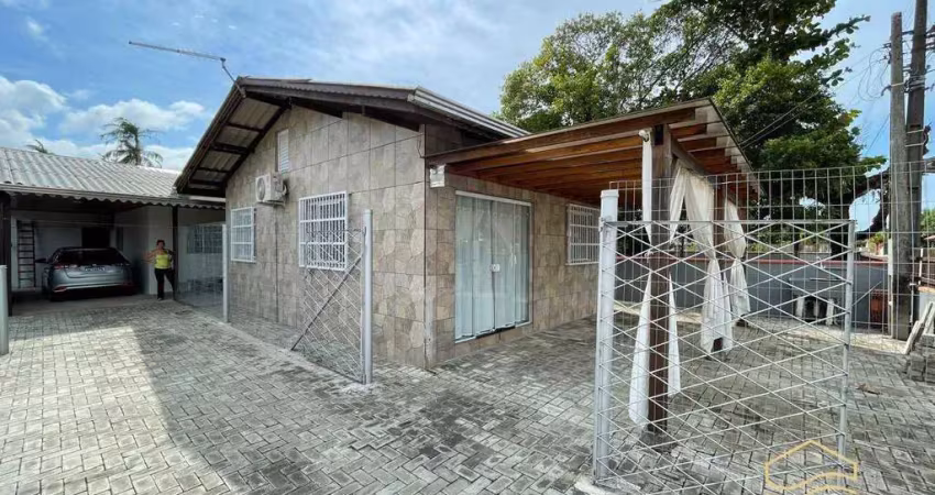 Duas casas a venda no mesmo terreno a venda em barra do sul - costeira