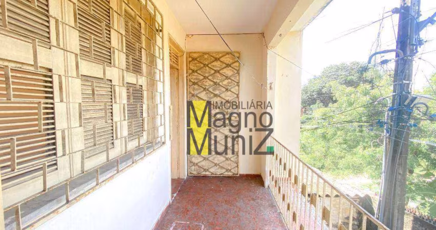 Apartamento com 2 quartos para alugar, 85 m² por R$ 600/mês - Padre Andrade - Fortaleza/CE