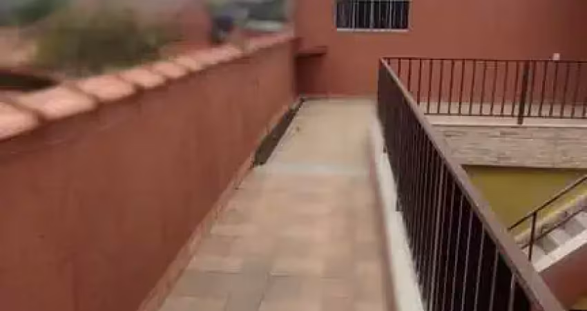 Casa com 2 quartos para alugar na Rua Antonio Pereira de Lima, 15, Centro, Cajamar