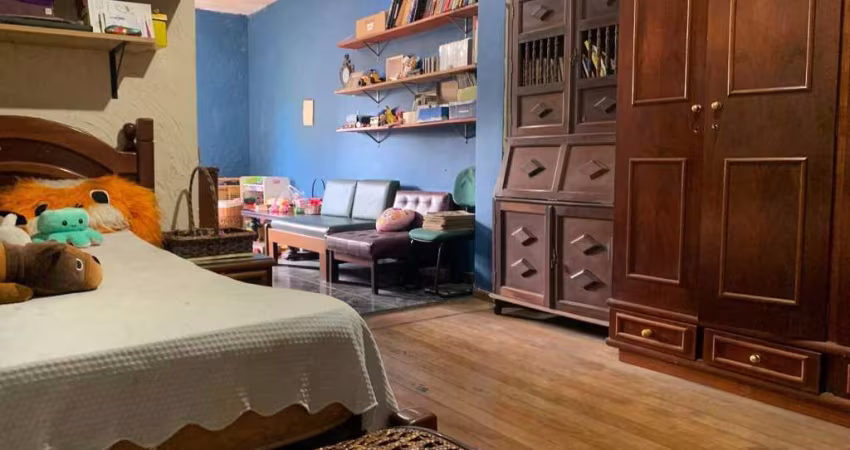 Sobrado à venda, 5 quartos, 2 suítes, 3 vagas, Vila Mathias - Santos/SP