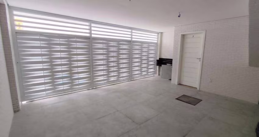 Sobrado à venda, 2 quartos, 2 suítes, 2 vagas, Campo Grande - Santos/SP
