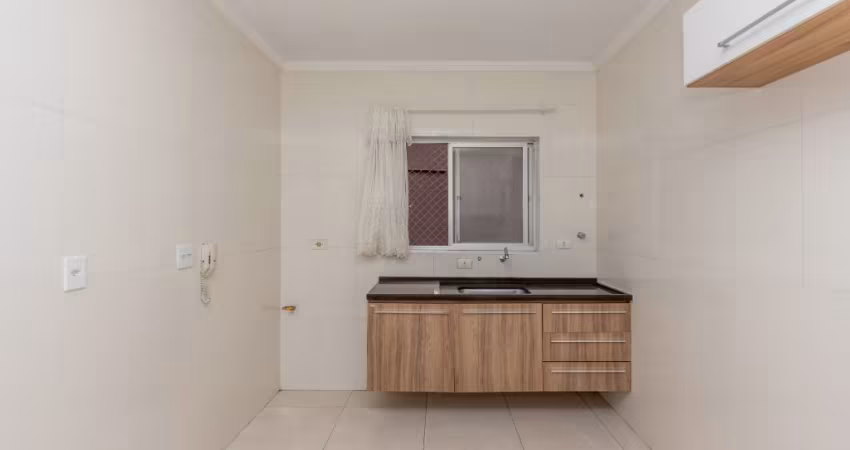 Apartamento 2 Dormitórios com 1 Vaga - Vila Valparaíso.