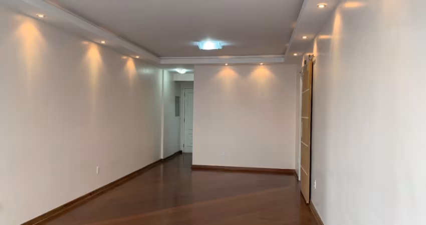 Apartamento 3 Dormitórios com 1 Vaga - Bairro Santo Antônio