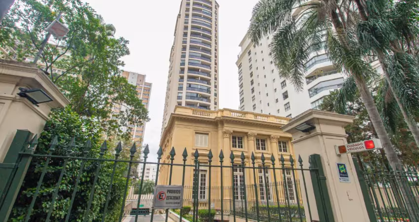 Cobertura duplex no icônico  palacete higienópolis.