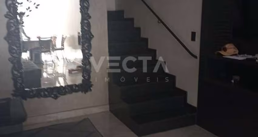 Sobrado de Esquina no Condomínio Villa Borghese I – 2 Dormitórios, Escritório e Churrasqueira, São