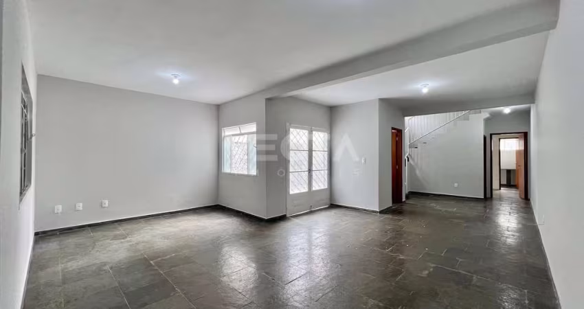 Charmosa Casa Assobradada para Locação no Bairro Cidade Nova - Perto do Plaza Avenida Shopping!